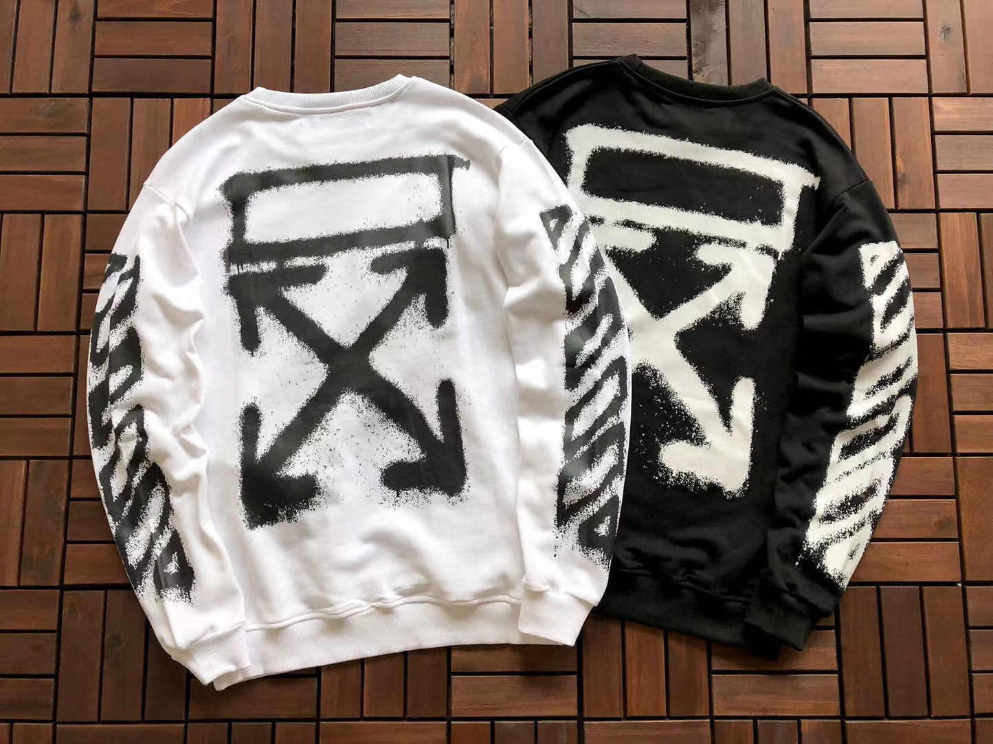Moletom Sem Capuz - Off-White