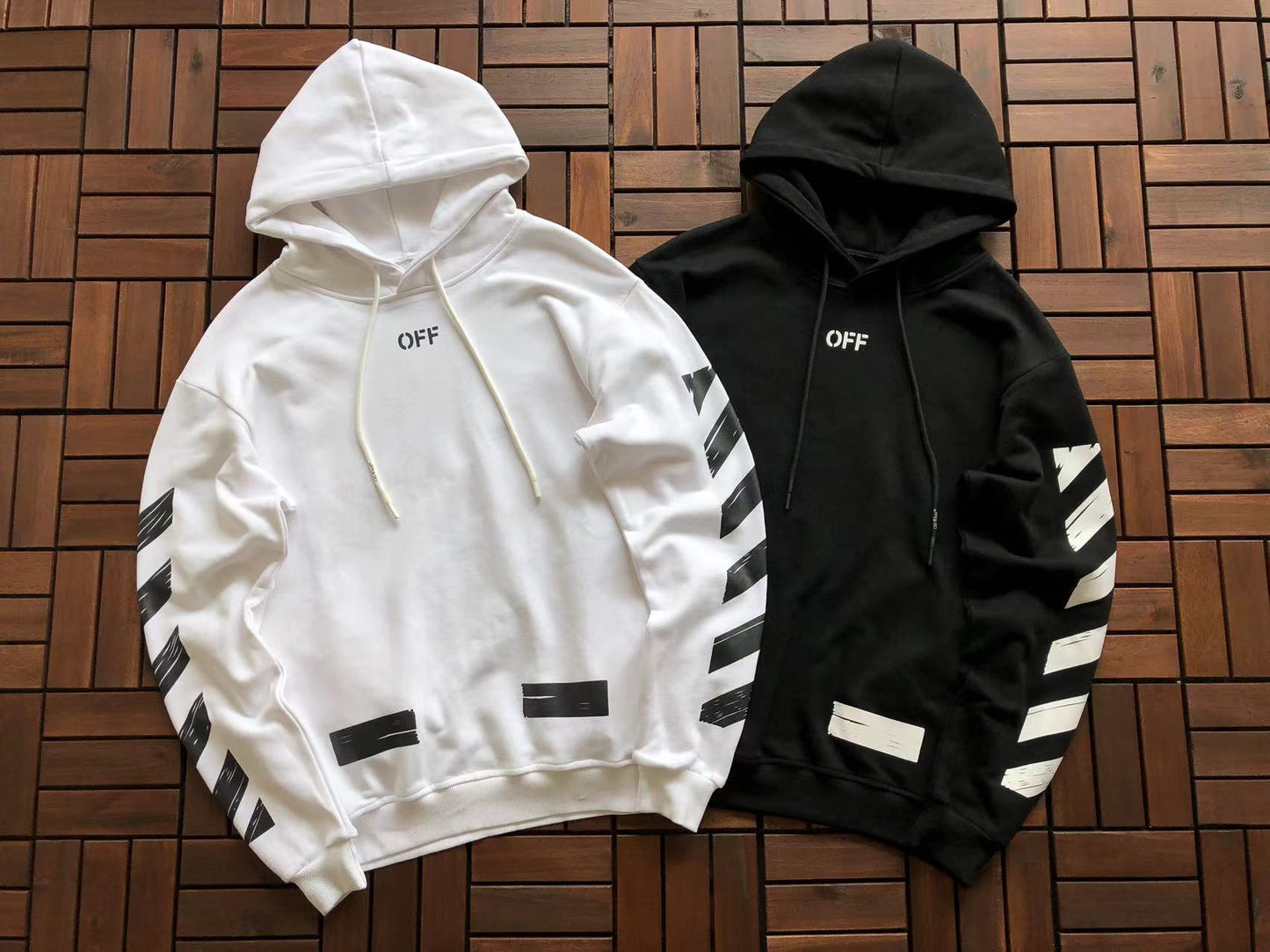 Moletom Com Capuz - Off-White