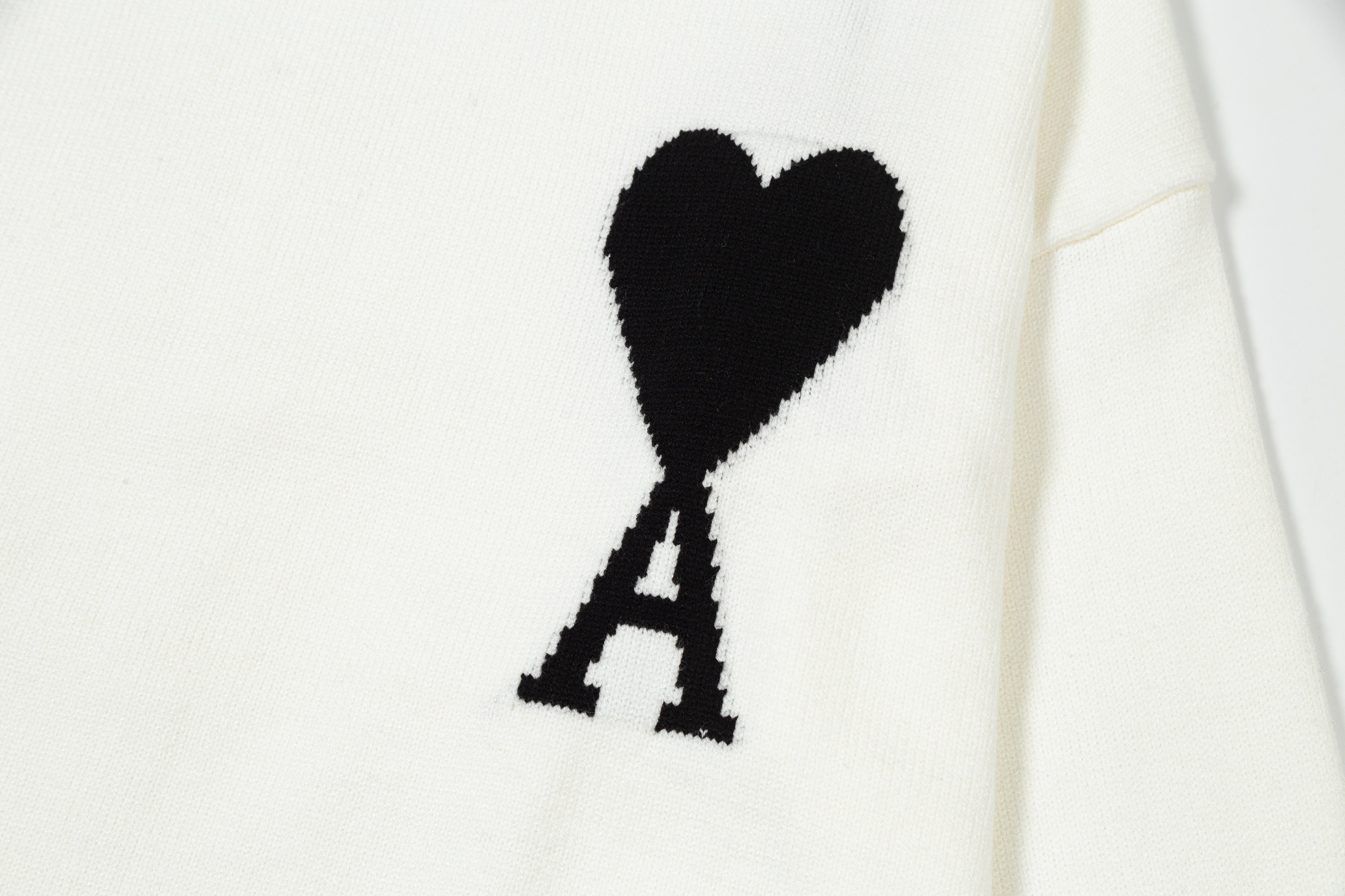 Suéter "de coeur" AMI Paris
