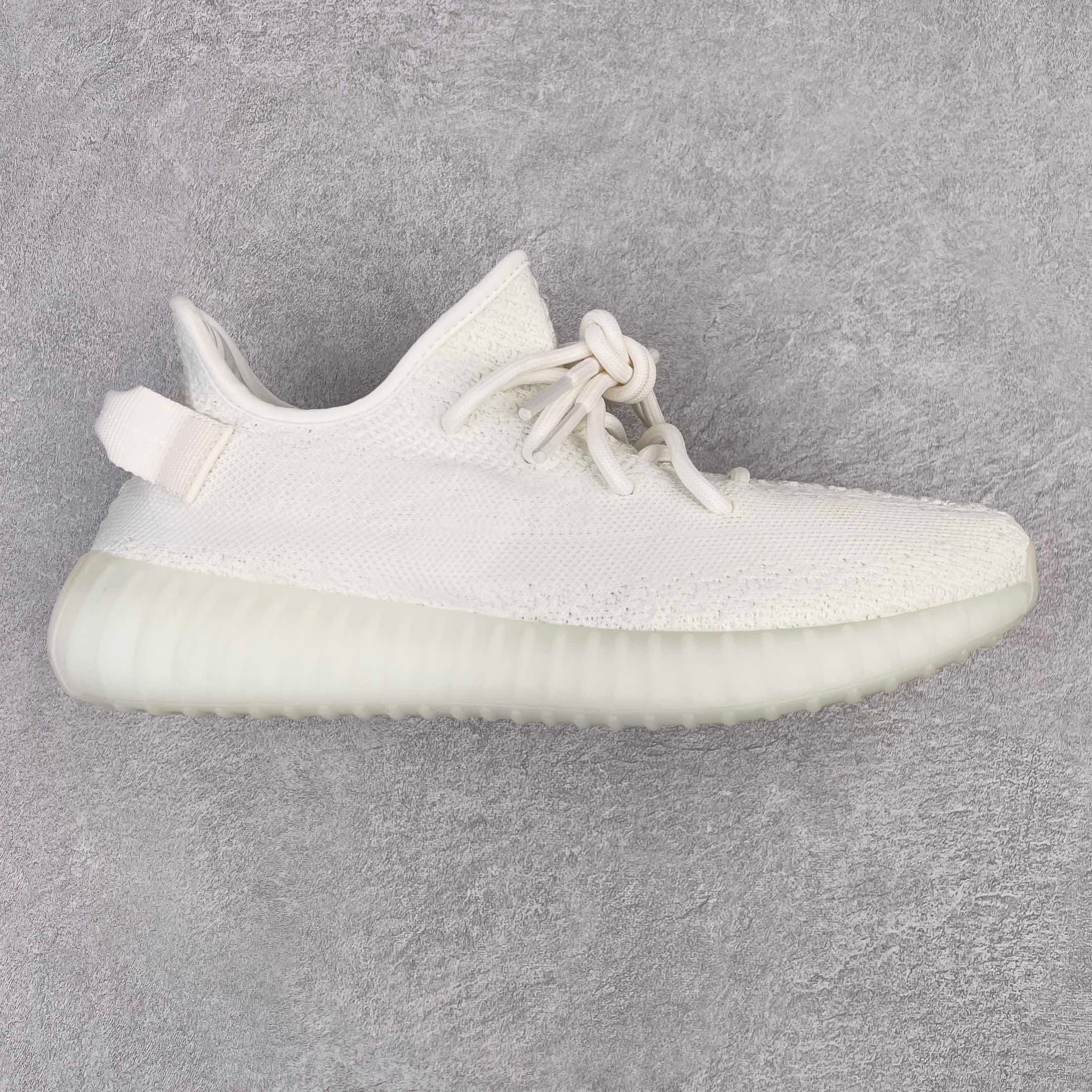 Yeezy 350 BOOST "Triple White"