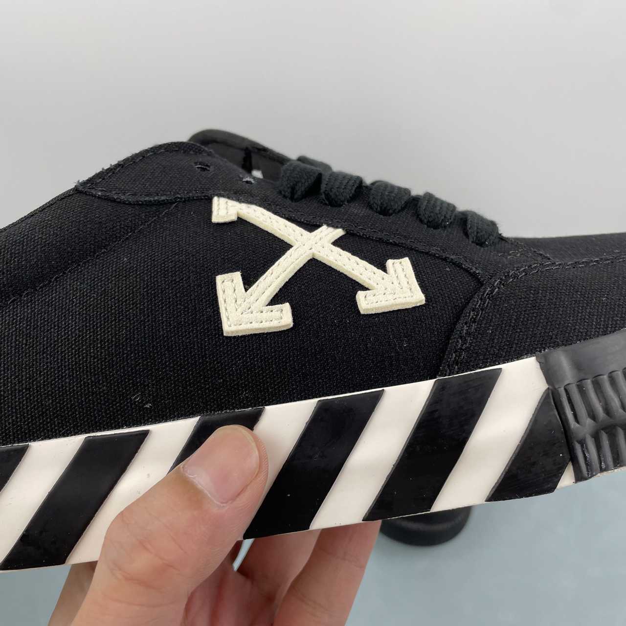 Ténis Off-White - Vulcanized - Black