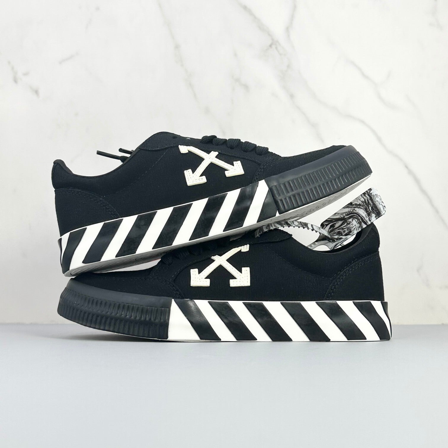 Ténis Off-White - Vulcanized - Black