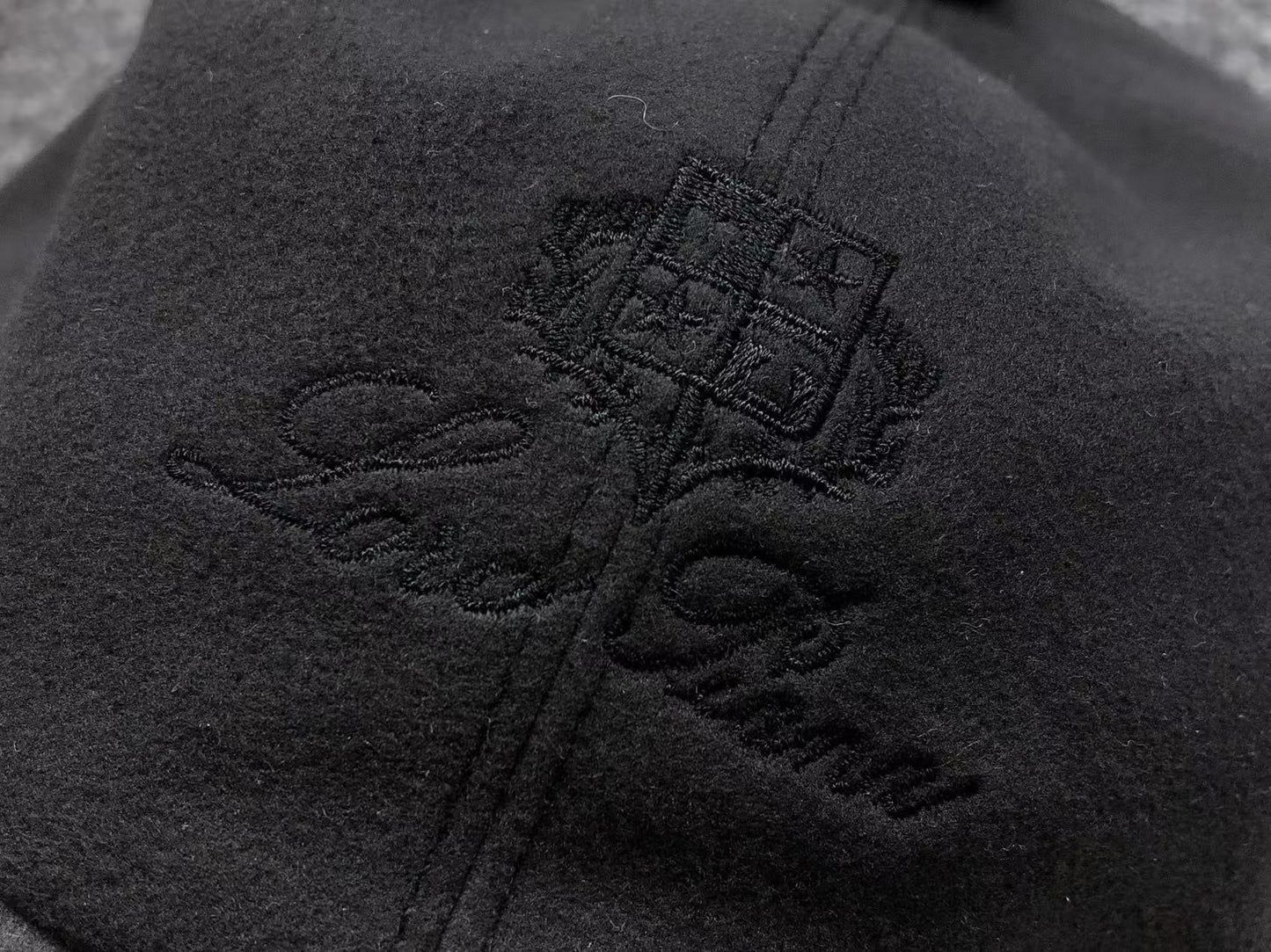 Boné Loro Piana "Logo Tonal"