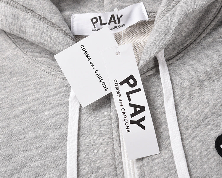 Moletom "CDG Play Family Heart"